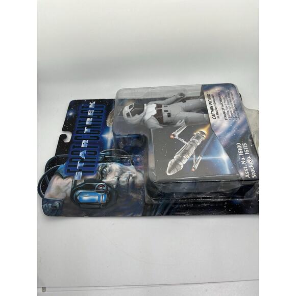 Captain Picard in Spacesuit Action Figure Star Trek First Contact Playmates 1996 - Picture 2 of 6